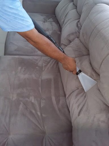 É Possível fazer a Limpeza de Sofá no Domicílio com Qualidade e Segurança?